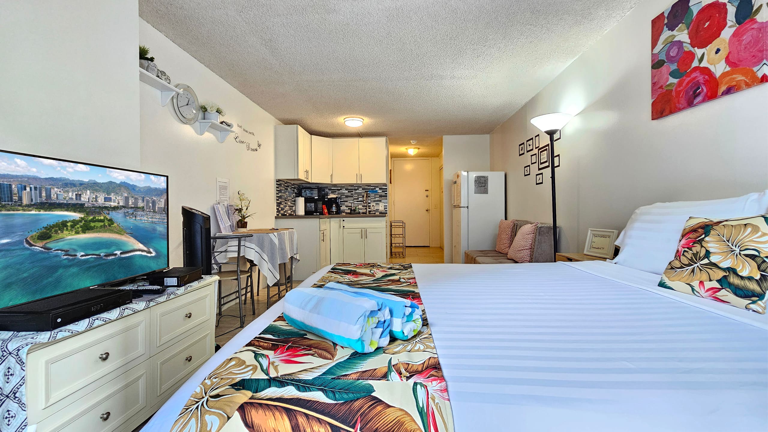 TWP 309 Studio near Waikiki Beach w/Free parking - Image 1