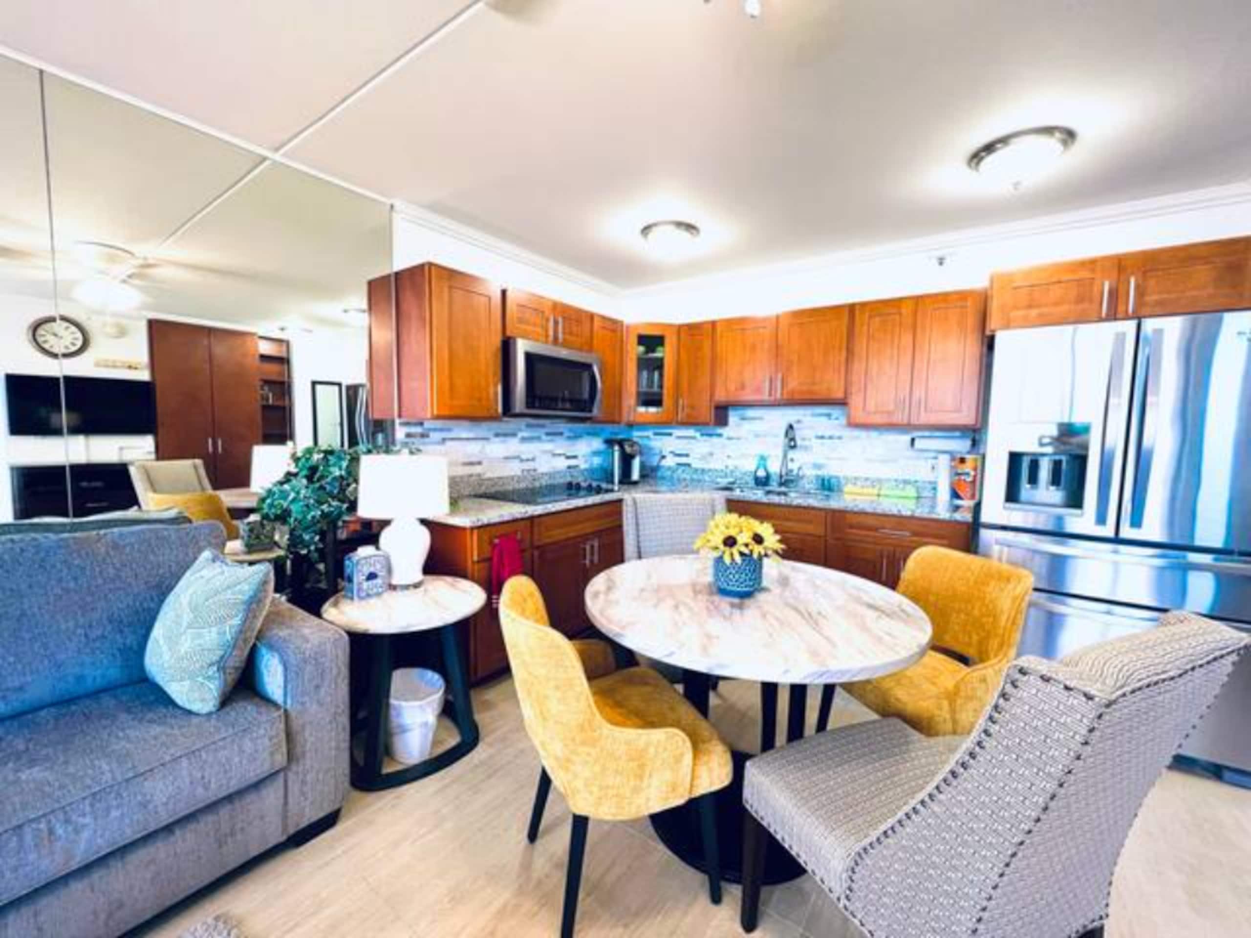 New Pool, Jacuzzi, BBQ Area & Tennis Courts! - Image 21