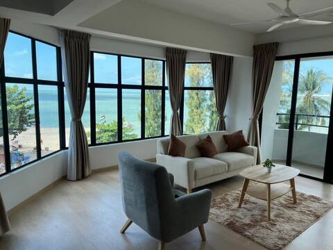 180' Panoramic Seaview Mutiara Beach Resort