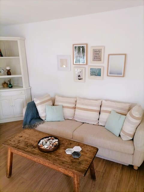 Top performing Airbnb: 'Follow the Sun Sabinillas' vacation apartment (2x) in Manilva
