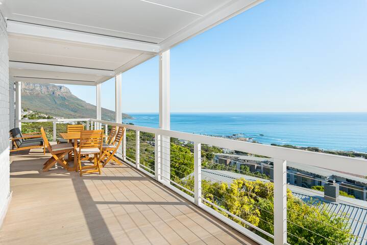 Modern Apartment With Ocean & Mountain Views