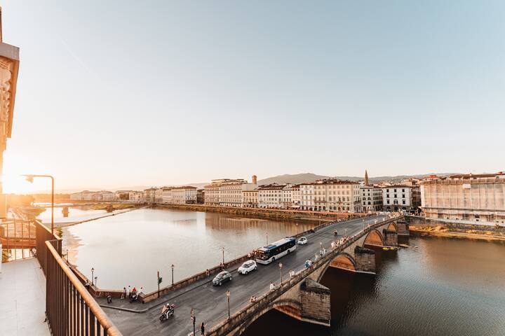 The Terrace on Arno River – Apartment in Florence gallery image 4