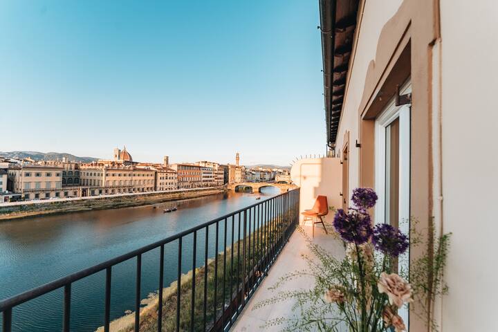 The Terrace on Arno River – Apartment in Florence gallery image 2