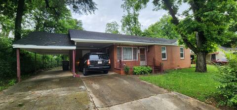 Downtown Americus 4 bedroom Gem!