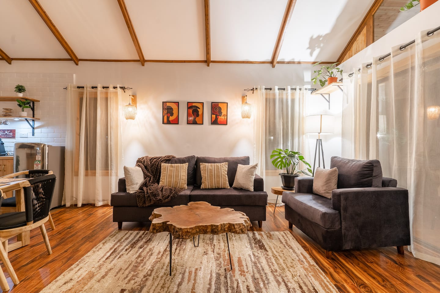 Garden and grounds surrounding Cottage 2 with private garden & jacuzzi in Karen, Nairobi