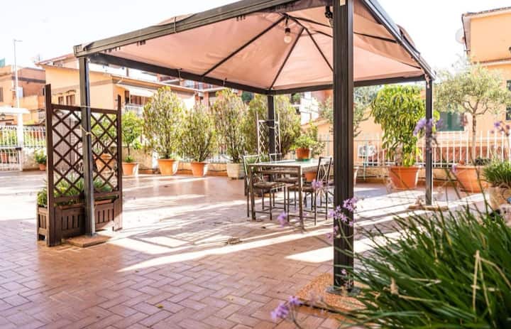 Il Forte Apartment [Ampio Patio Privato] - Rome
