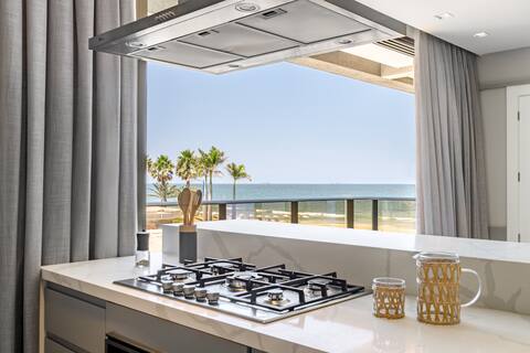 High Standard with Vista Praia Brava, 3 Suites, 2Vagas