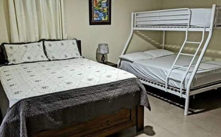 Habitacón del apartamento #2.