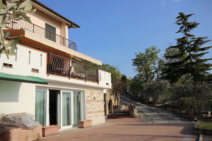 Casa Degli Elfi: With Garden And Breathtaking View - Bosco Chiesanuova
