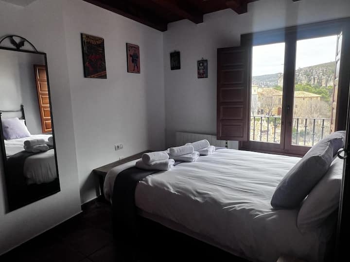 საძინებელი 1