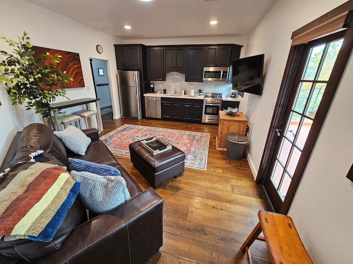 Custom Casita In Escondido - Escondido, CA