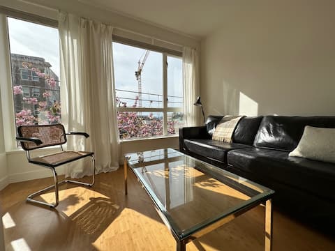Top performing Airbnb: Entire condo in Mount Pleasant in Mount Pleasant