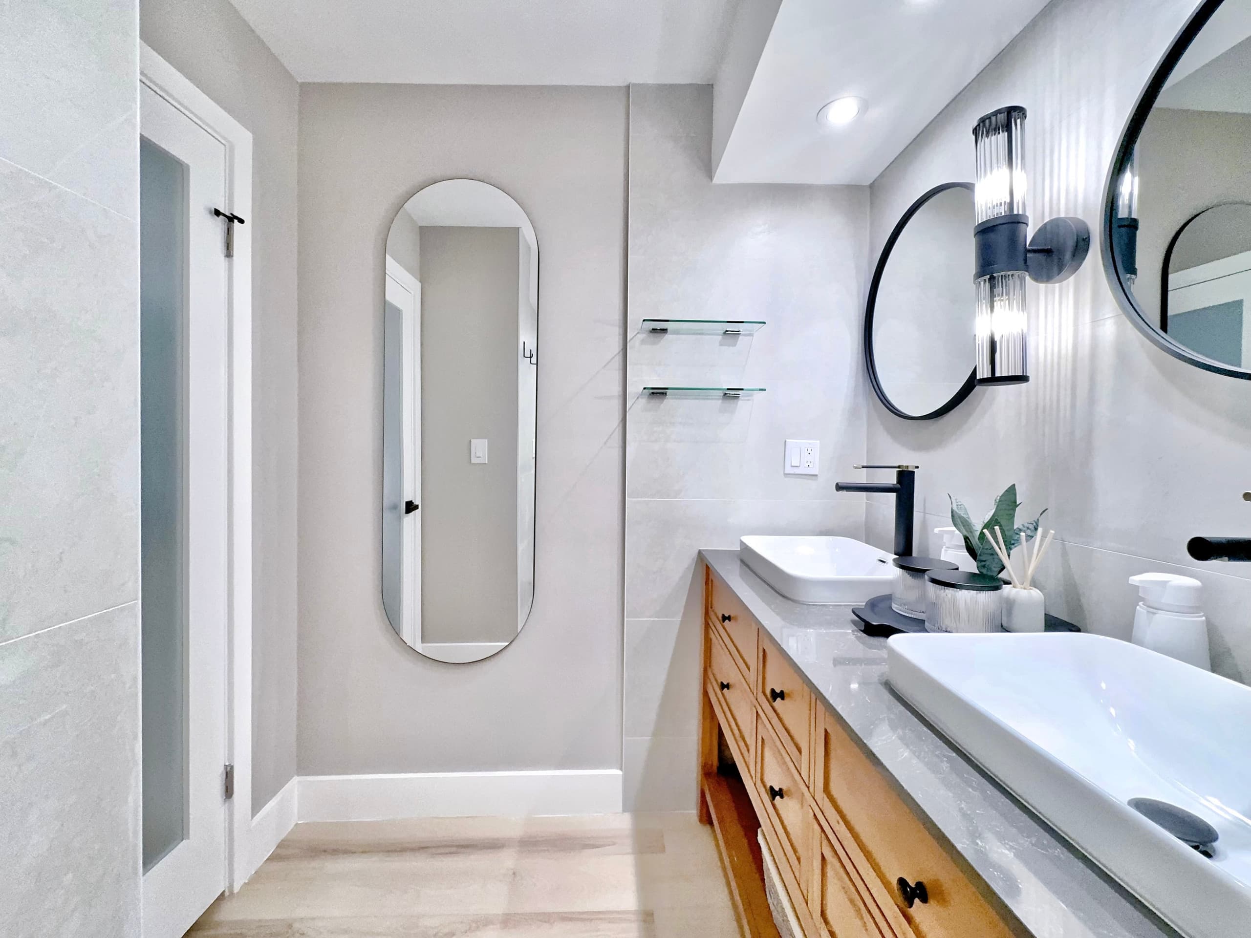 25FL-Upscale Ultra Modern-Premium 1BR W/Parking - Image 34