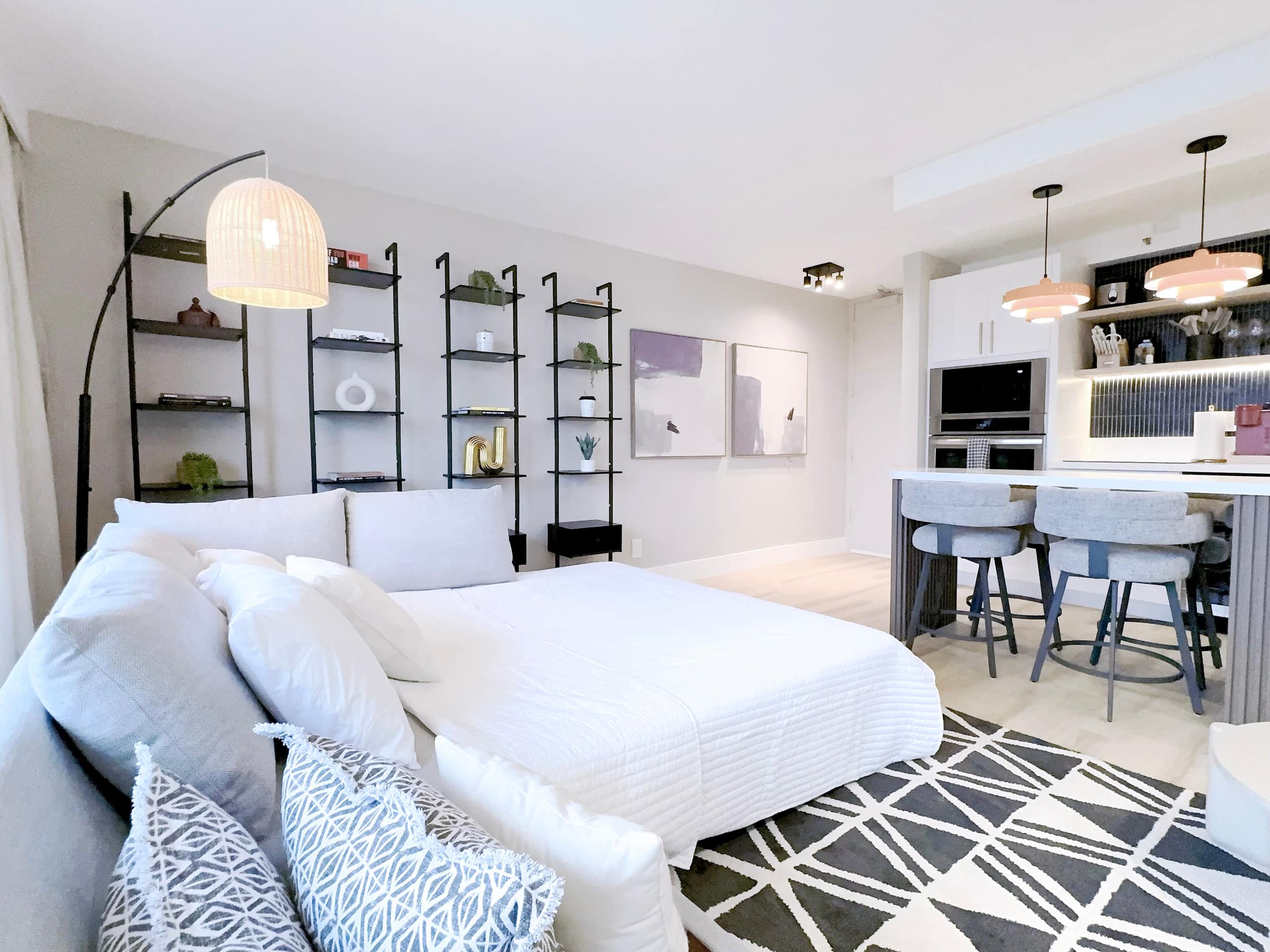 25FL-Upscale Ultra Modern-Premium 1BR W/Parking - Image 12