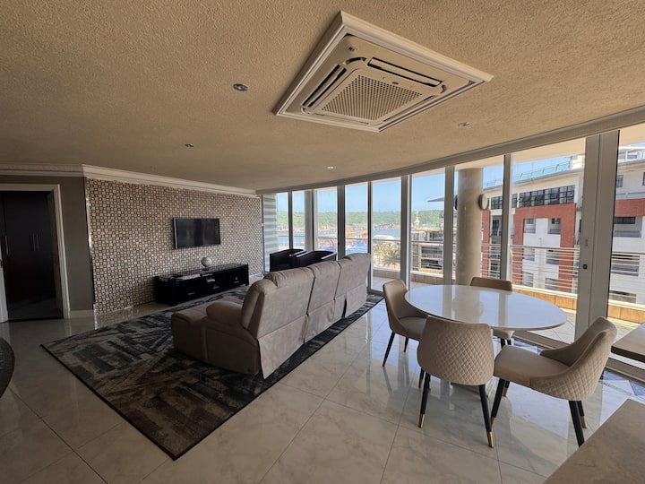 Extraordinary 6 Sleeper With Harbour Views - Durban