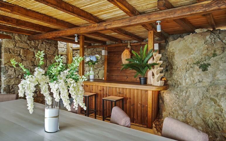 Kings & Queens Villa(6 bedrooms) gallery image 5