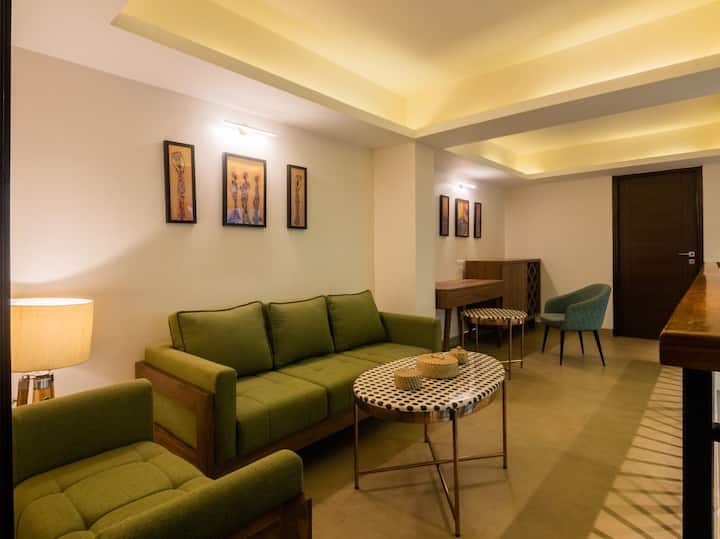 Living room image 7