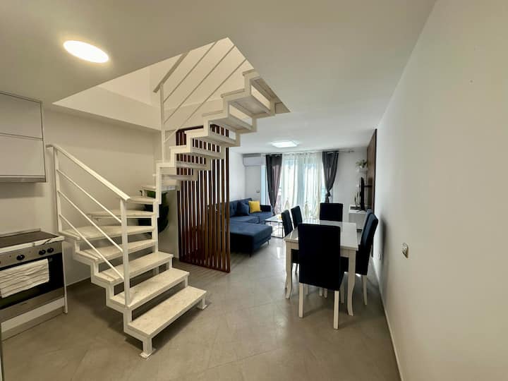 Seafront Blue Duplex - Durrës