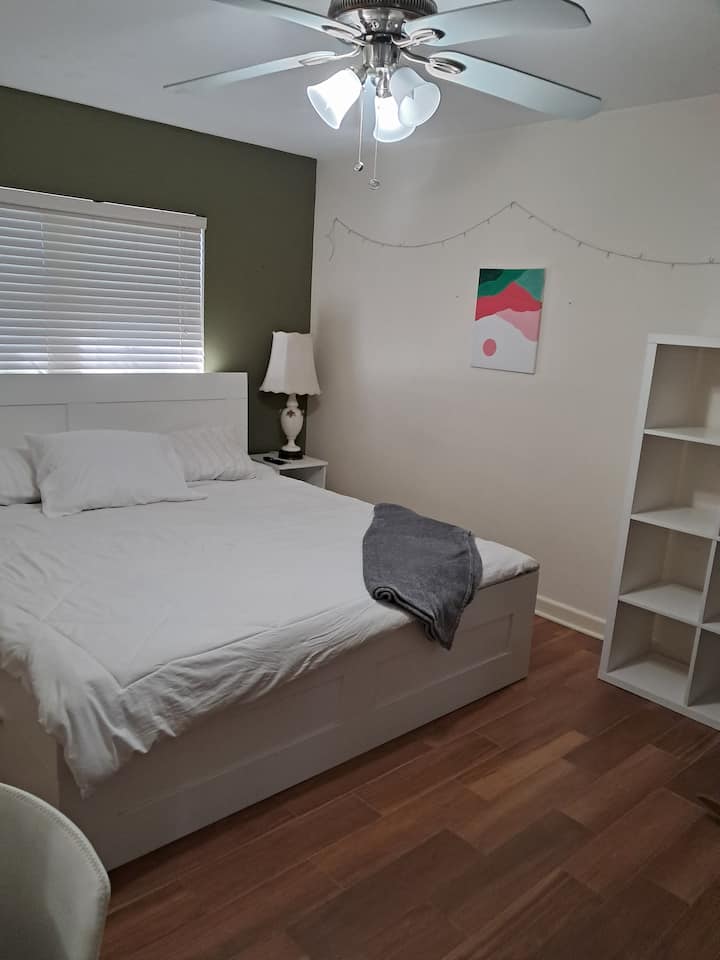 Pamja kryesore e dhomës së gjumit