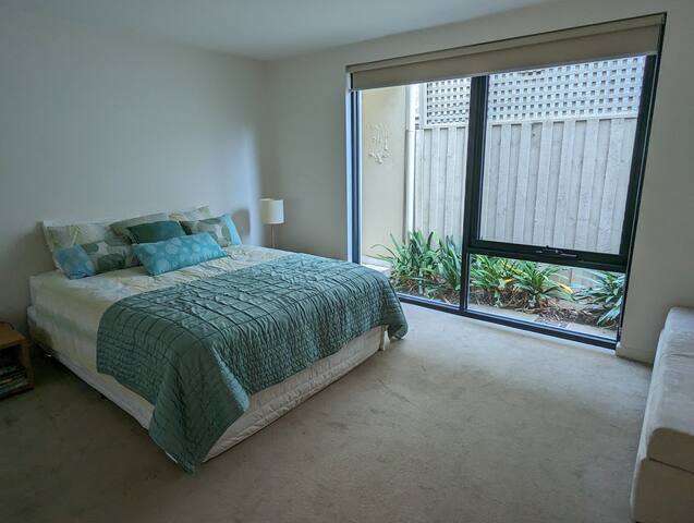 Elwood By the Marina gallery image 5