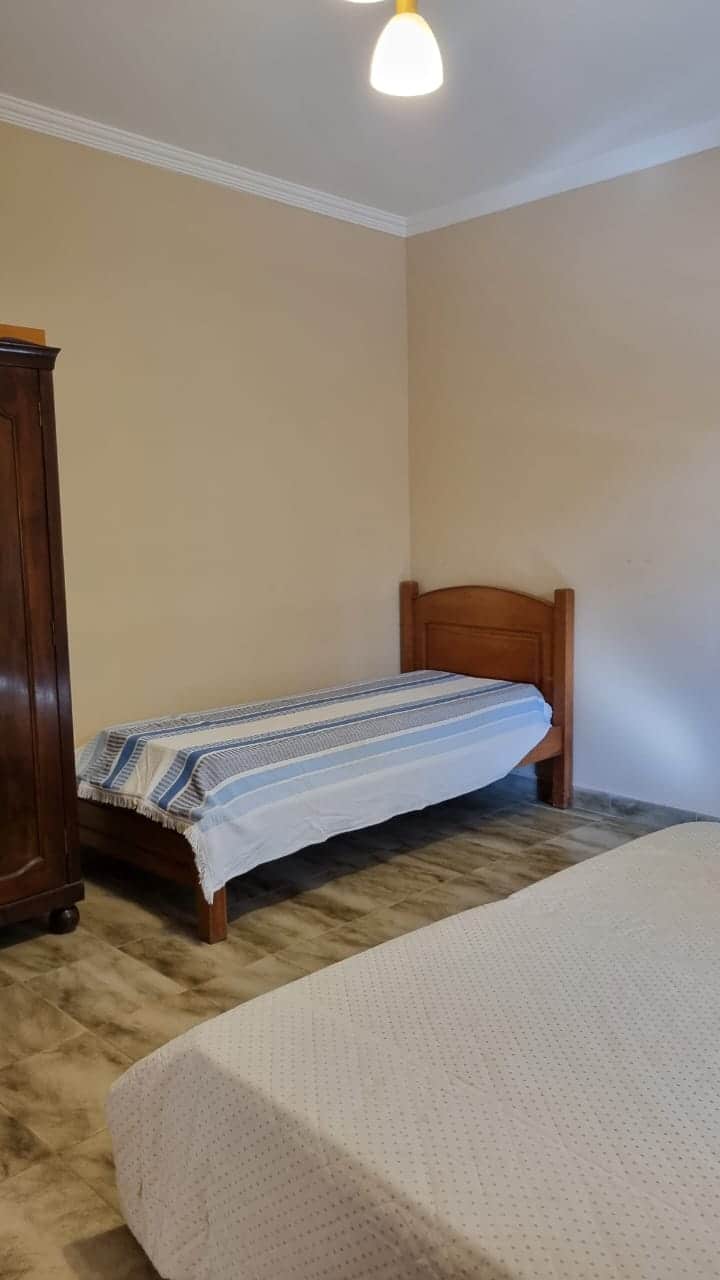 Chumba cha kulala cha 3 chini