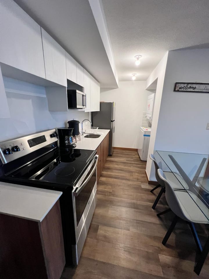 Céntrico Apartamento Con Piscina Y Parqueo Z.11 - Mixco