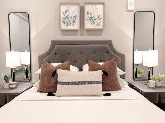 Hero Hosting Group LLC managed Airbnb listing 3