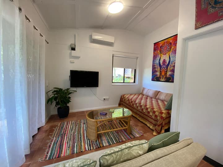 Mandala Yoga Cottage Near Montville - Nambour