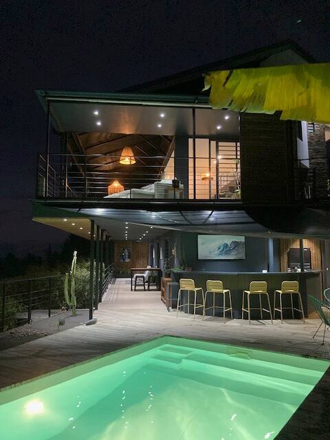 Pool house and spectacular ocean view - 2 BDR