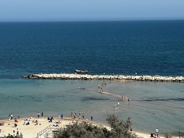 Front Beach Apartment