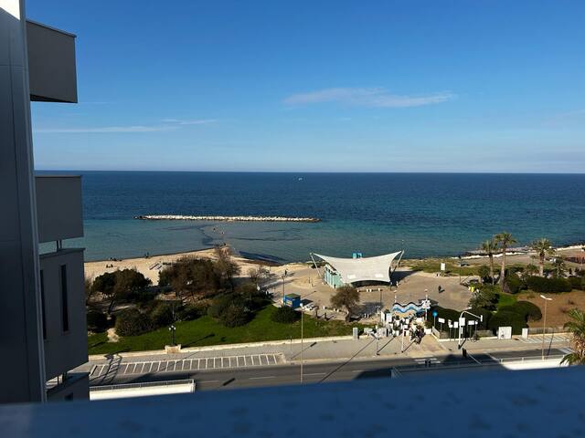 Front Beach Apartment gallery image 3