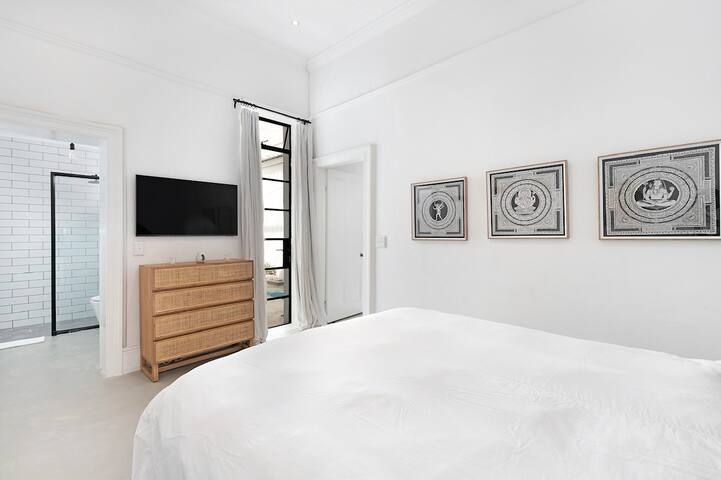 The Secret Garden gallery image 4