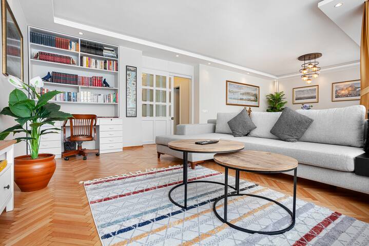 Signature Luxury Apartment At Galataport / Uzay 2 gallery image 4