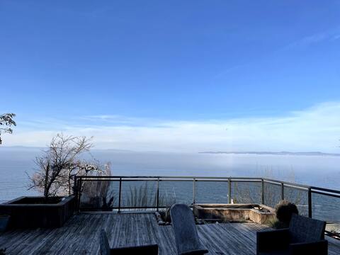 House on the shores of Lake Geneva