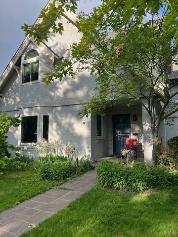 Beautiful Hilltop Home! Near Cherry Creek gallery image 3