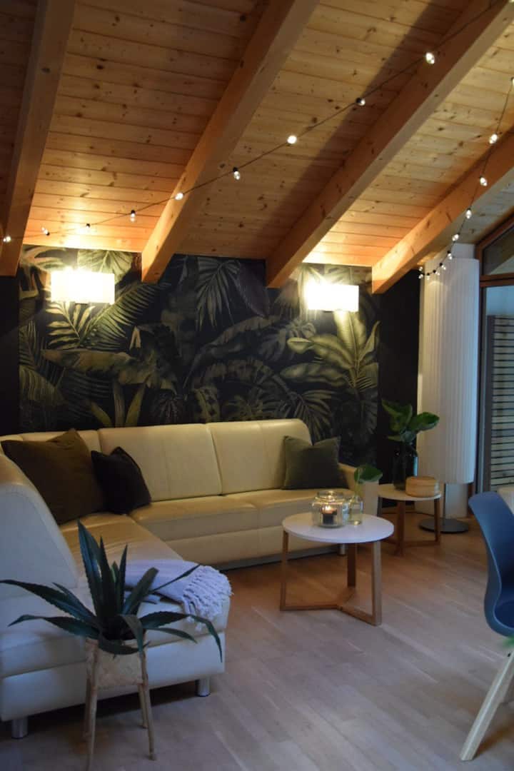 Ლაუნჯ-ბარი გასაშლელი დივნით