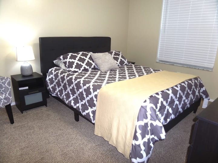 غرفة النوم 2