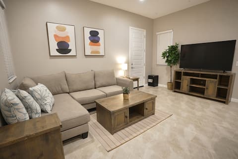 Top Airbnb: Cozy Casita w/ Private Entrance! in North Gateway