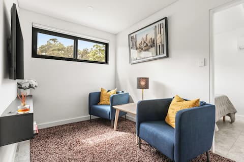 Top Airbnb: Frogmore Lane in Mascot