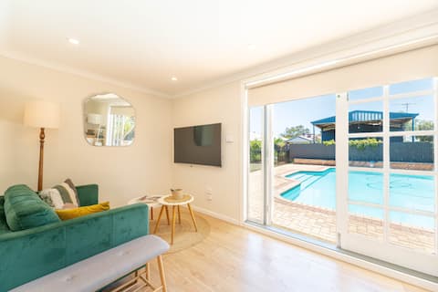 Top performing Airbnb: Pool House Retreat in City Of Kalgoorlie Boulder