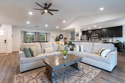 ET Ranch House: Gateway to Yosemite, w/ Hot Tub