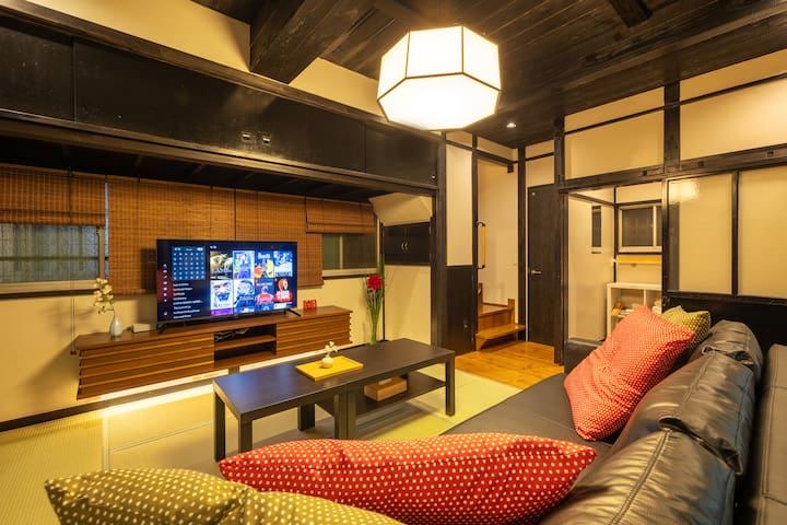 Private Villa near Asakusa with Tokyo Skytree View