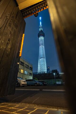 Private Villa near Asakusa with Tokyo Skytree View gallery image 2