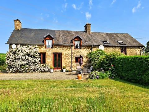 Rose 3* Bucolic Gîte Furnished Tourist Accommodation