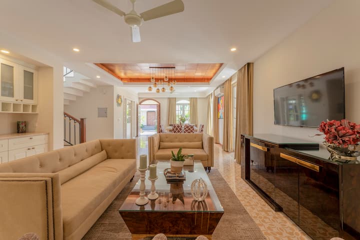 Living room image 9