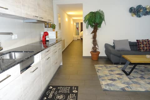 The Golf Apartment 1