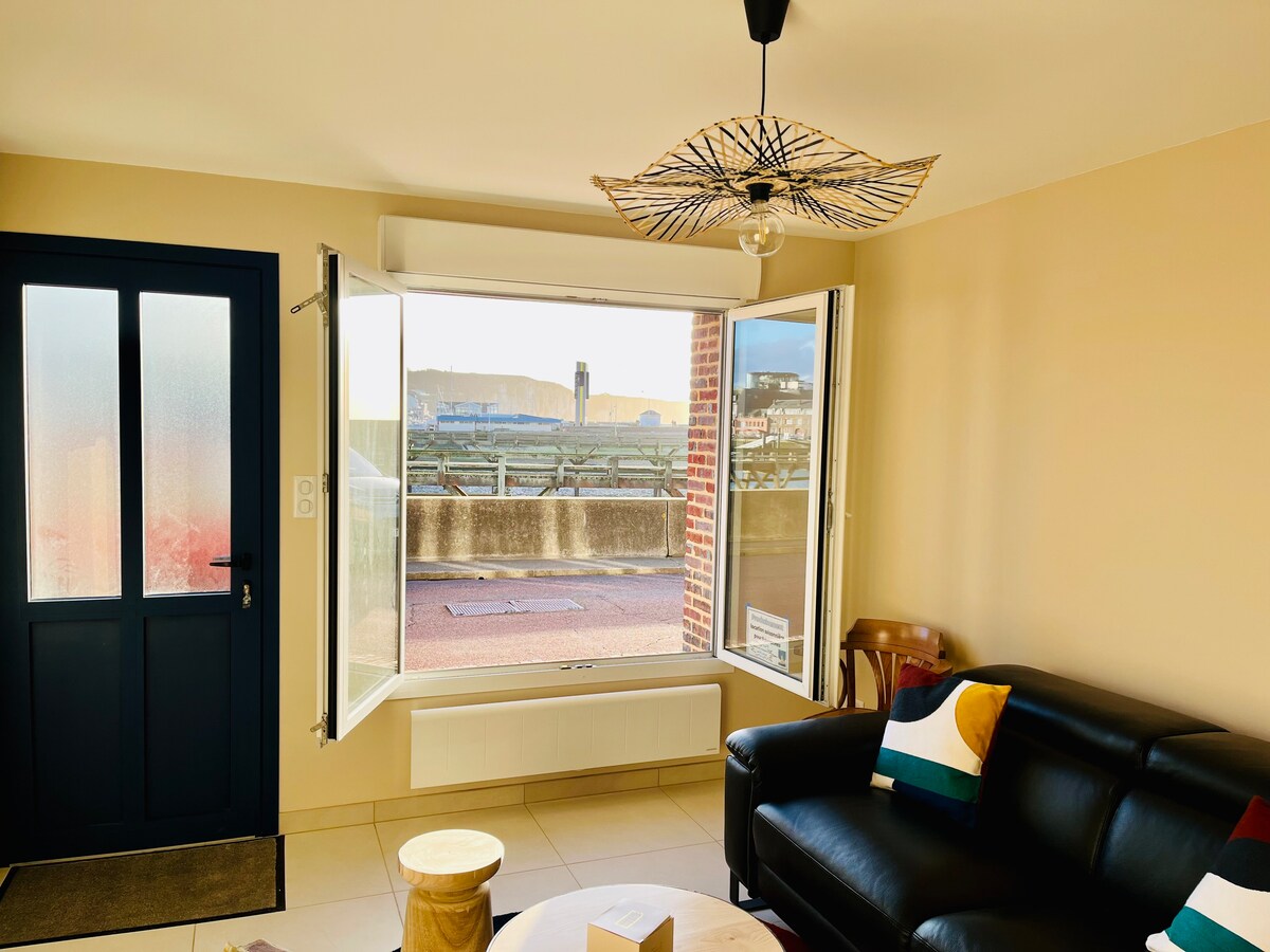 Successful Airbnb property: "L'estacade" Gîte in Fécamp