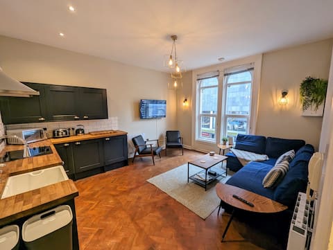 Top Airbnb: Flat in landmark building, Castlegate, City Centre in Sheffield