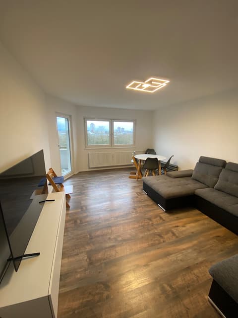 Top Airbnb: Fantastically central: 85.00 m² apartment near the city! in Köln