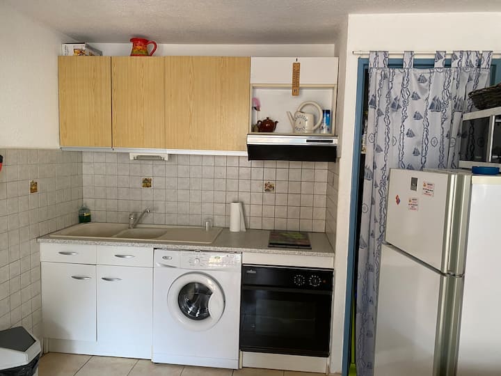 Maison Avec Patio. - Saint-Pierre-la-Mer